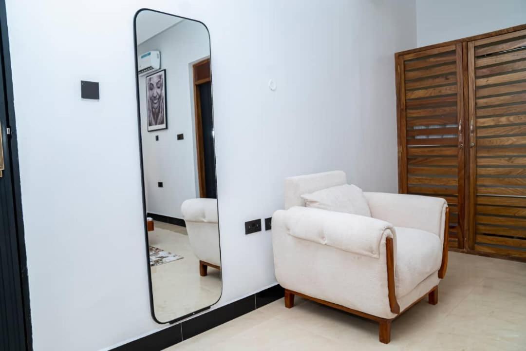 Unit Number 1 Apartman Nkunjila Kültér fotó