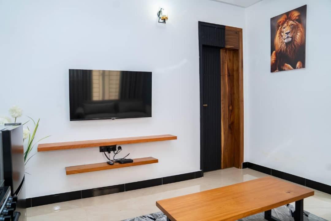 Unit Number 1 Apartman Nkunjila Kültér fotó